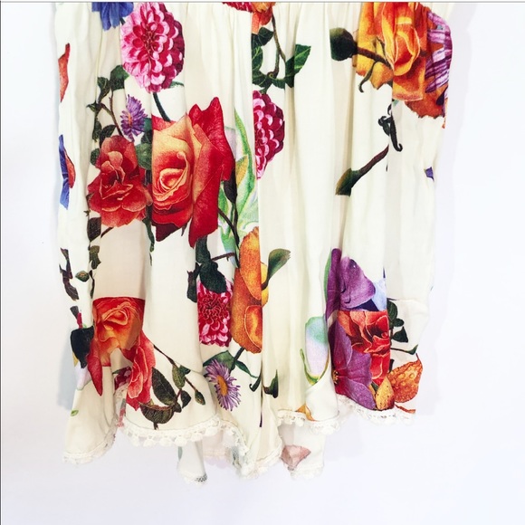 FLORAL SHORTS ROMPER - Picture 3 of 5